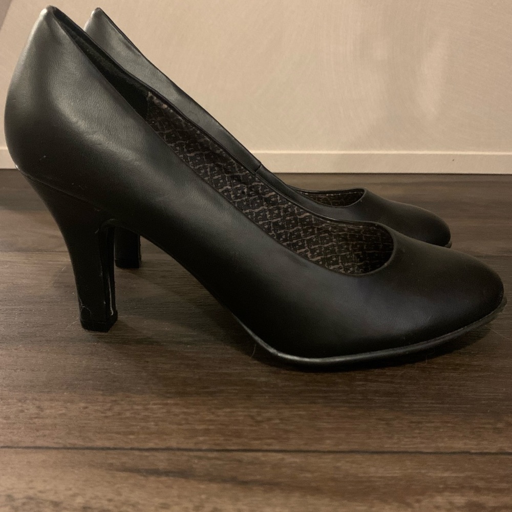 Black low heels